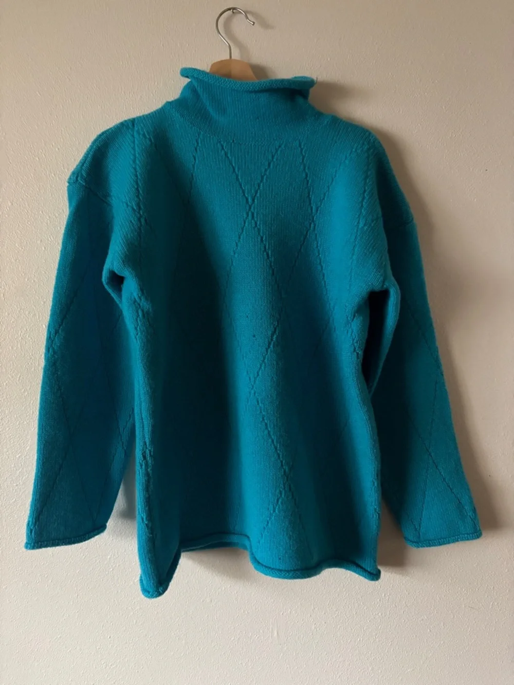 Vintage J Crew Blue Roll Neck Wool Sweater Diamond Print Size large